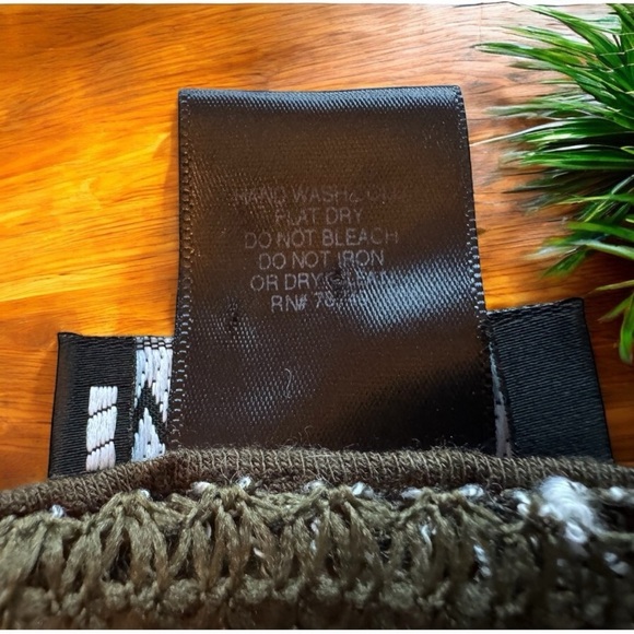 WET SEAL Olive Green Sequin Mesh See-Through Short Sleeve Top – Size Large - Picture 8 of 12